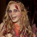 18mar2012-zombieprom24